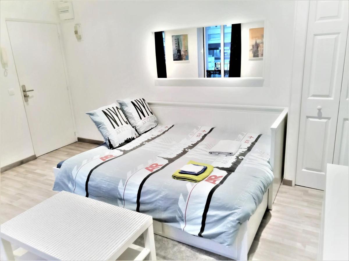 Appartement Proche Centre Ville, Gare Et Autoroute Melun Esterno foto