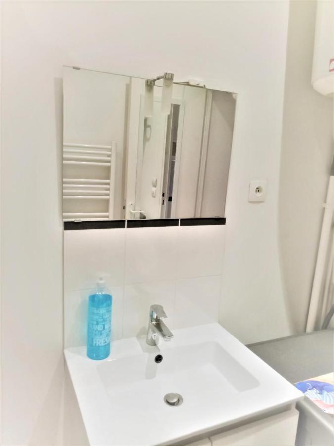 Appartement Proche Centre Ville, Gare Et Autoroute Melun Esterno foto