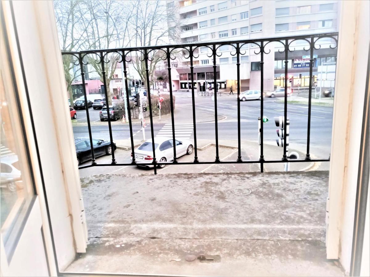 Appartement Proche Centre Ville, Gare Et Autoroute Melun Esterno foto